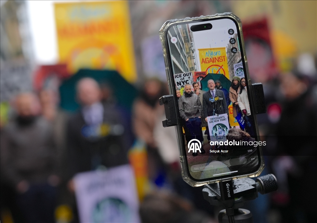 В США нарастают протесты из-за рейдов миграционной службы