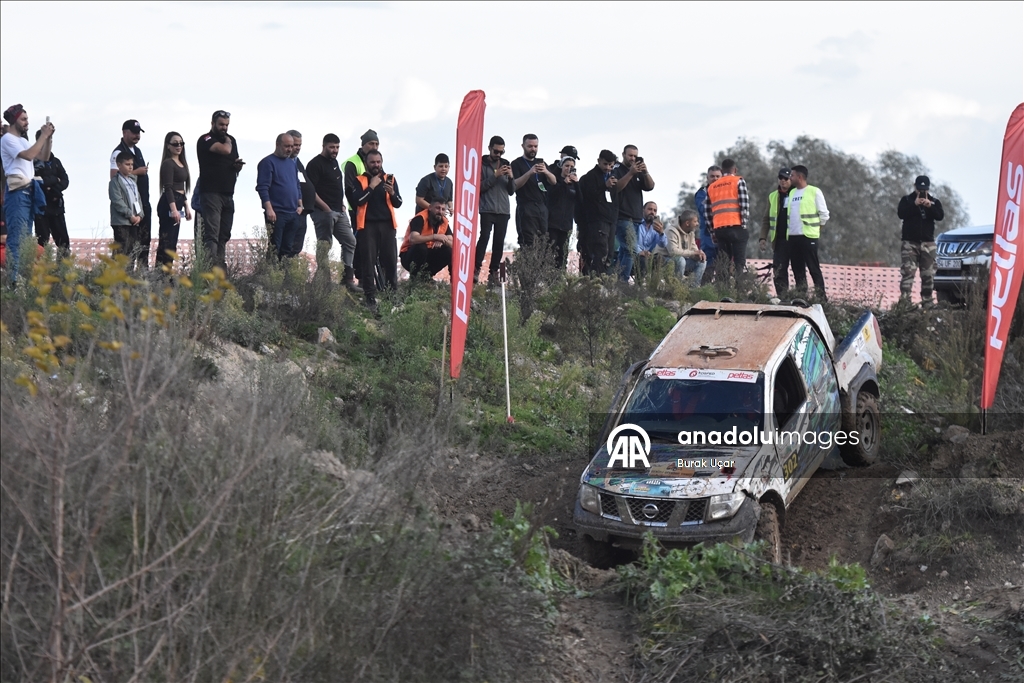 В турецкой Сакарье прошли гонки внедорожников