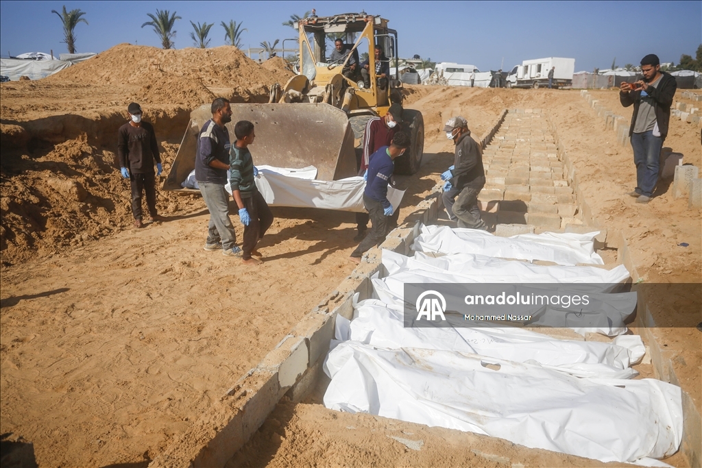 Число погибших в результате нападений Израиля на сектор Газа достигло 70 112 человек