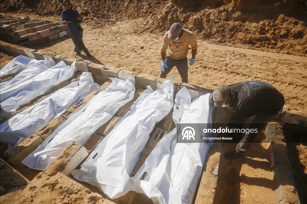 Число погибших в результате нападений Израиля на сектор Газа достигло 70 112 человек