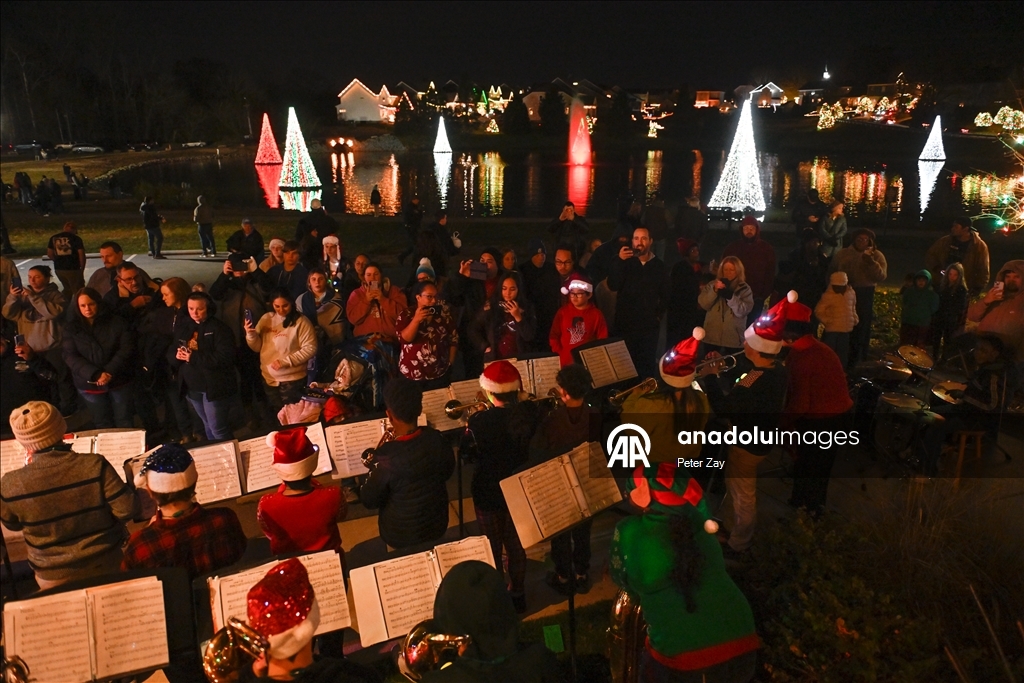 Макаденвилл - рождественский городок в США