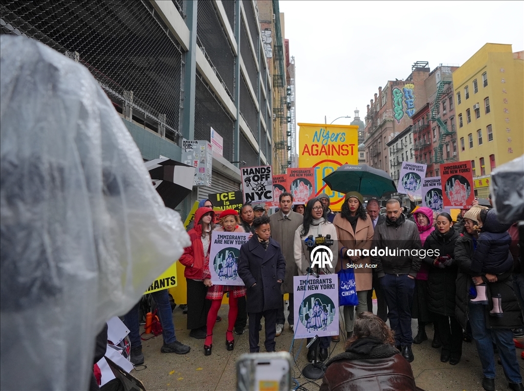 В США нарастают протесты из-за рейдов миграционной службы