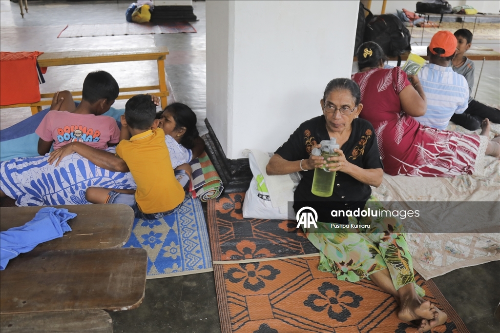 Sri Lanka’da yaşanan Siklon Ditwah’ın ardından arama kurtarma çalışmaları sürüyor