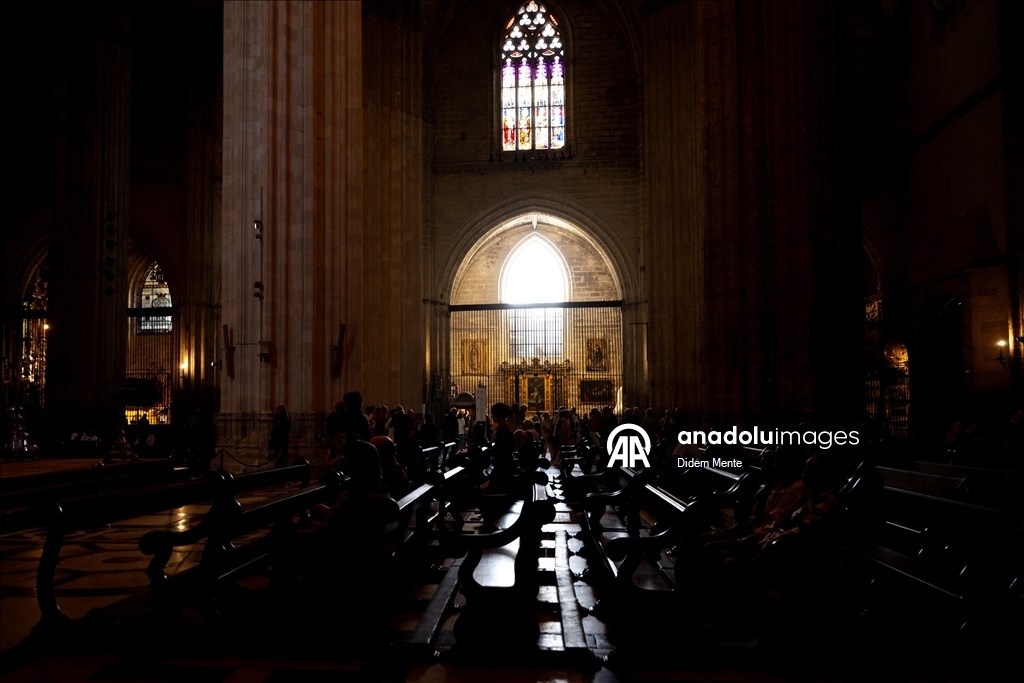 Endülüs'ün tarihi simgesi: Sevilla Katedrali