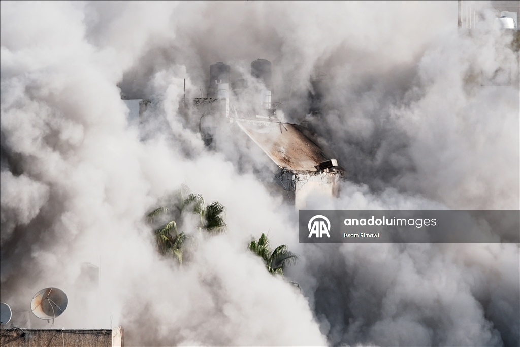 İsrail ordusu Nablus'ta Filistinli bir aileye ait evi havaya uçurdu