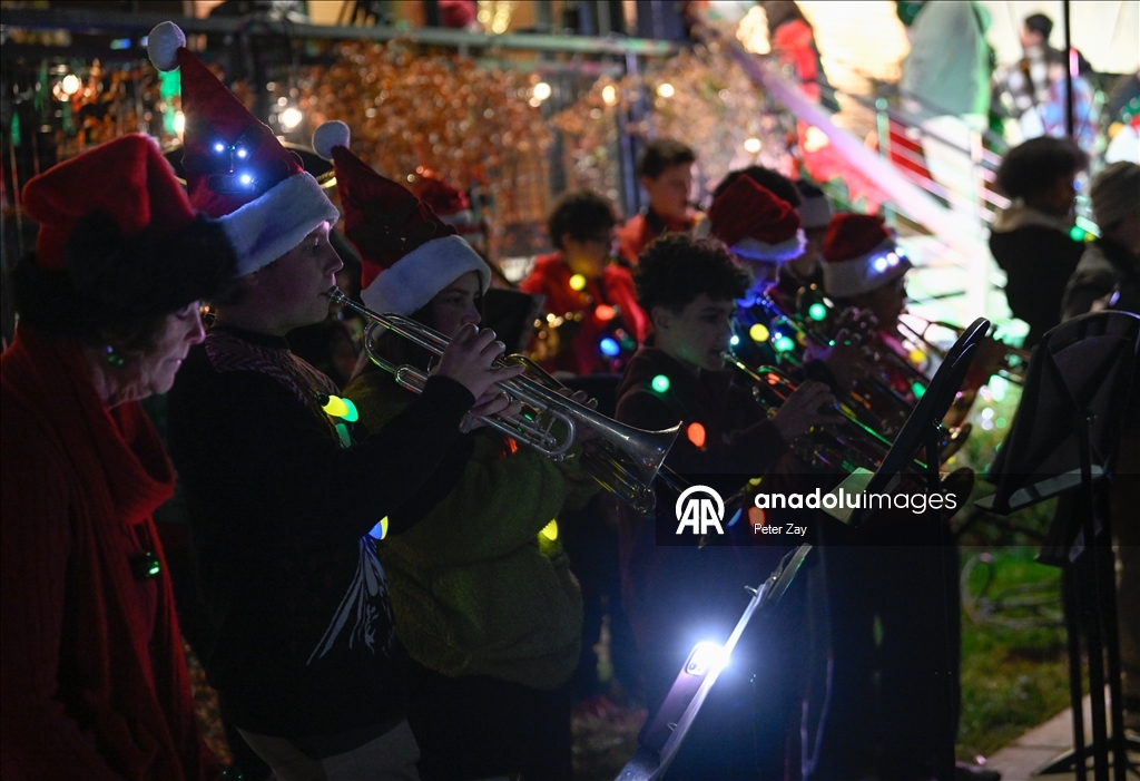 Макаденвилл - рождественский городок в США