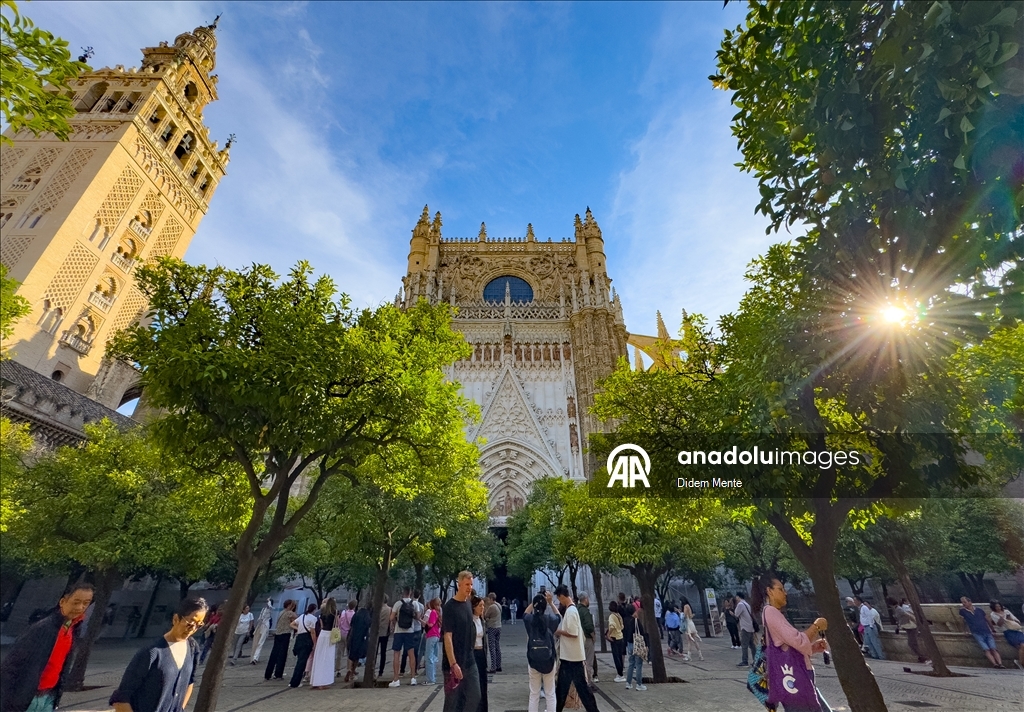 Endülüs'ün tarihi simgesi: Sevilla Katedrali