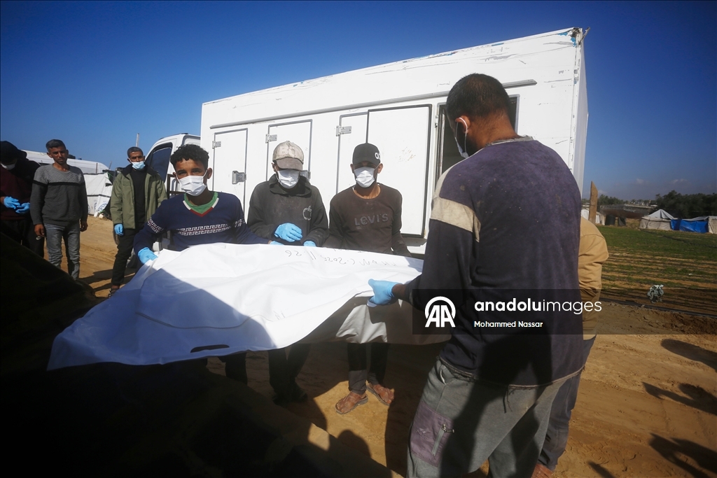 Число погибших в результате нападений Израиля на сектор Газа достигло 70 112 человек