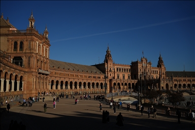 Seville’s Most Enchanting Landmark: Plaza de Espana