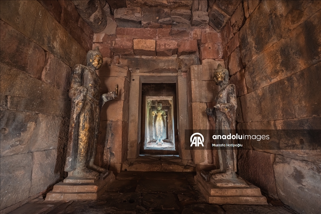 Храм Прасат Хин Пханом Ван