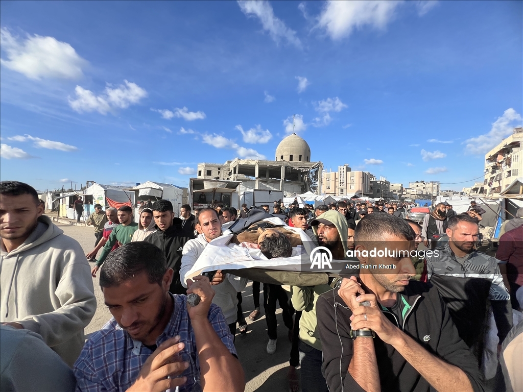 رغم وقف إطلاق النار وضمانة ترامب.. إسرائيل تقتل صحفيا فلسطينيا جديدا بغزة