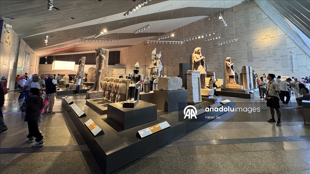 مصر.. إقبال كبير من أنحاء العالم لزيارة المتحف الكبير