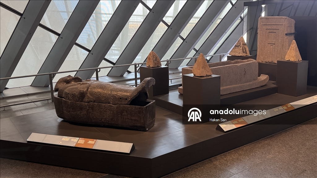 مصر.. إقبال كبير من أنحاء العالم لزيارة المتحف الكبير