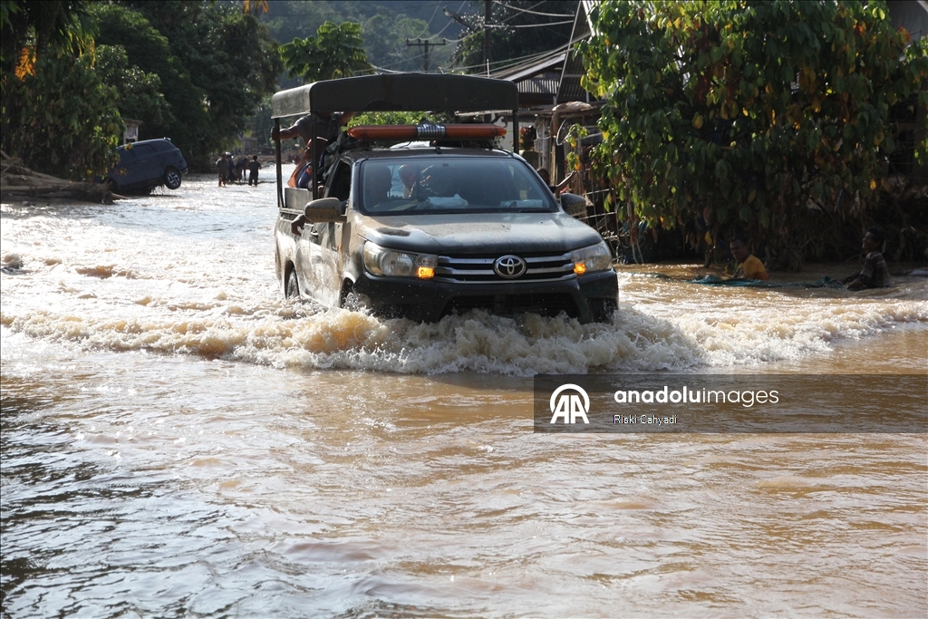 The impact of floods and landslides continues in Indonesia