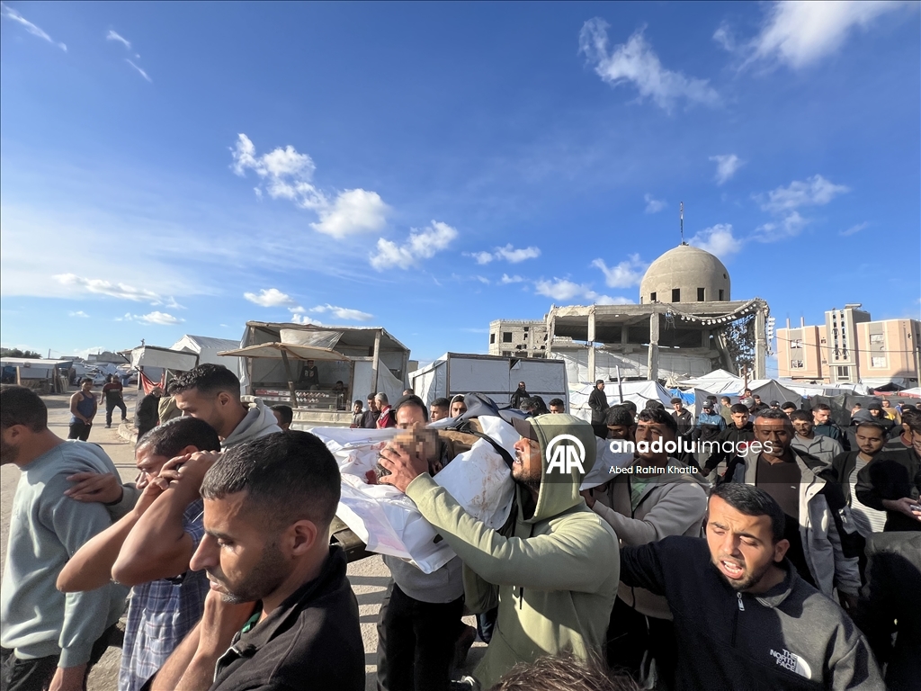 رغم وقف إطلاق النار وضمانة ترامب.. إسرائيل تقتل صحفيا فلسطينيا جديدا بغزة