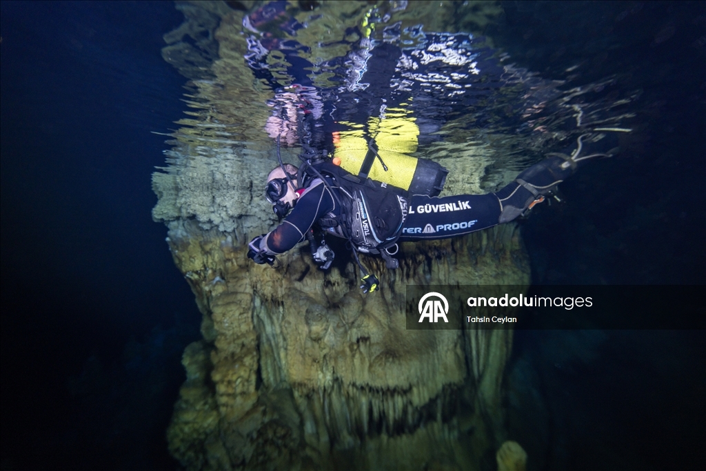 Gilindire Mağarası'ndaki gölün barındırdığı zenginlikler su altı kamerasında