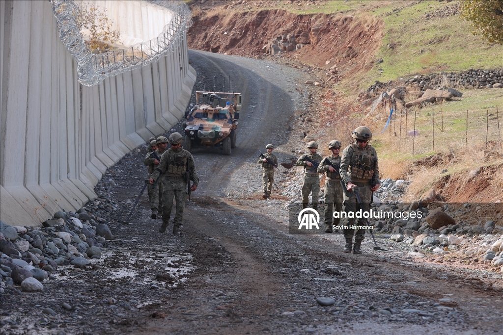 Hakkari'de Irak sınırına 2 bin 152 metre güvenlik duvarı inşa edildi