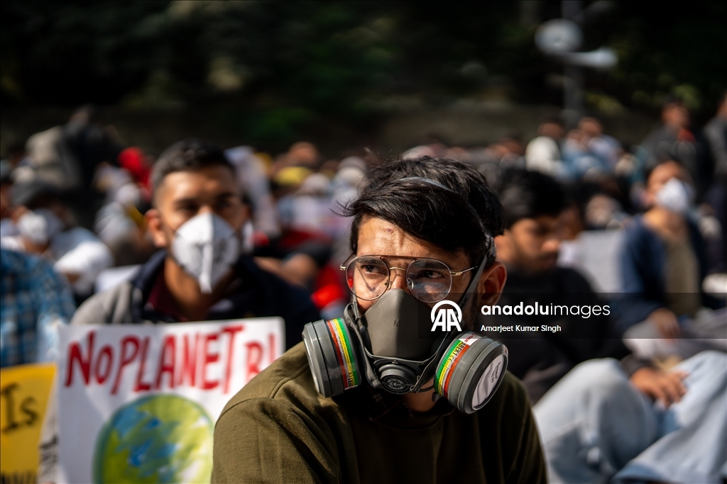 Hava kirliliği kötüleşmesi nedeniyle Hindistan'da solunum yolu hastalığı vakaları 200 bini aştı