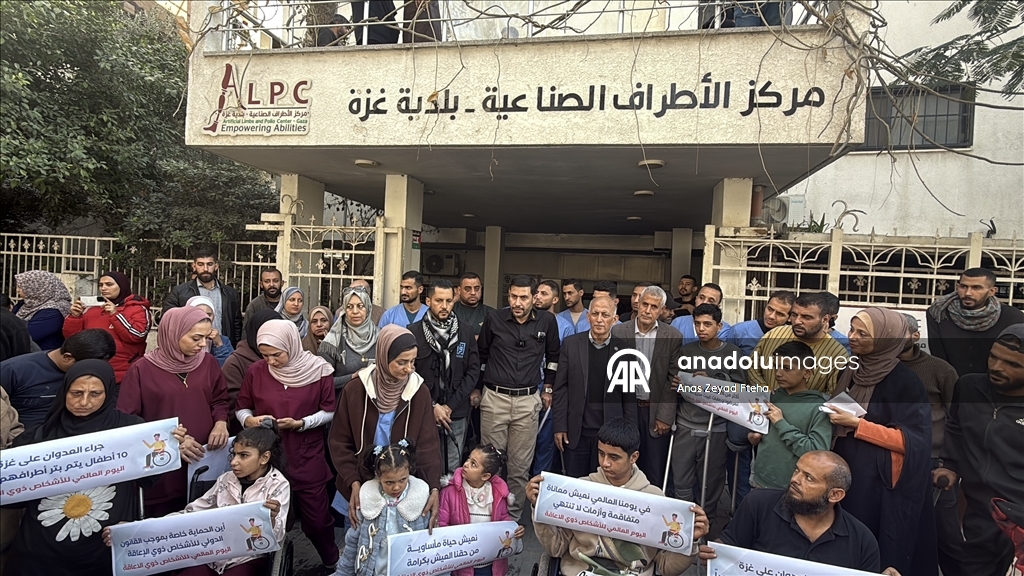 في يومهم العالمي.. ذوو الإعاقة بغزة يطالبون برفع حصار إسرائيل