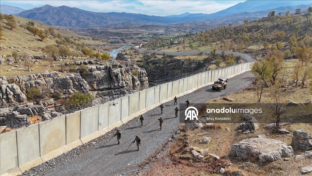 Hakkari'de Irak sınırına 2 bin 152 metre güvenlik duvarı inşa edildi