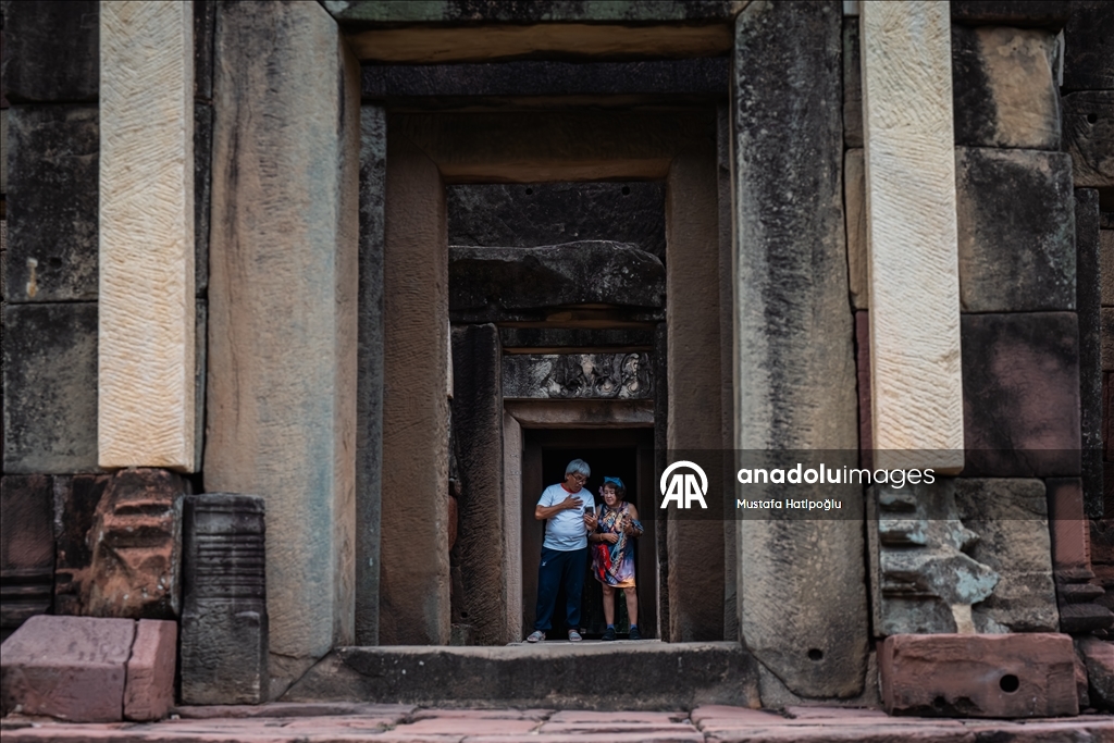 Храм Прасат Хин Пханом Ван