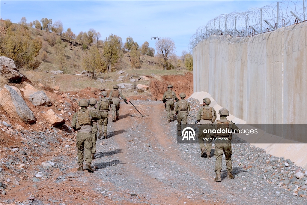 Hakkari'de Irak sınırına 2 bin 152 metre güvenlik duvarı inşa edildi