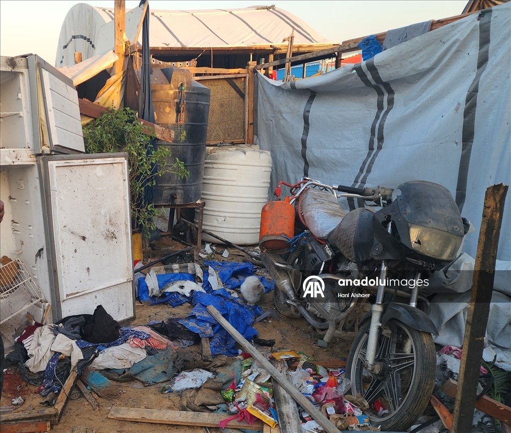 İsrail ordusu ateşkese rağmen Filistinlilerin çadırlarını bombaladı