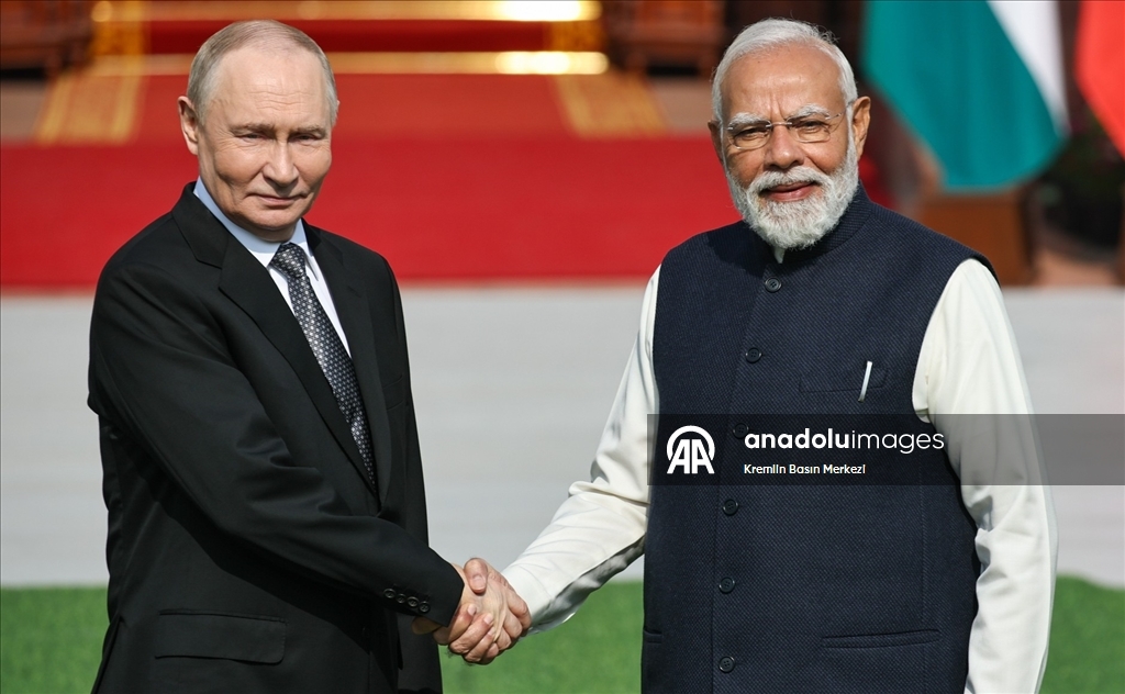 Rusya Devlet Başkanı Putin ve Hindistan Başbakanı Modi'nin görüşmesi başladı 