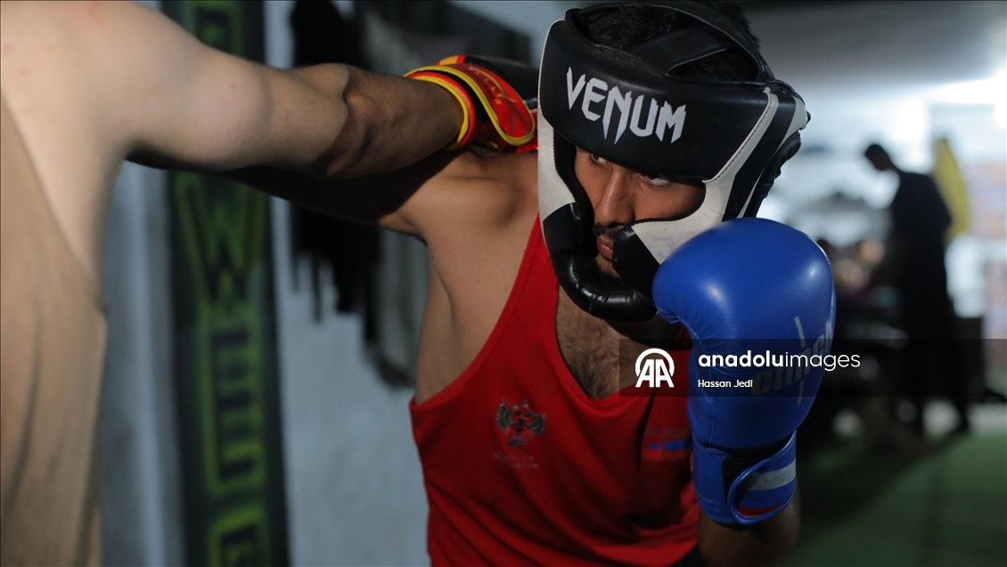 İsrail saldırısında yaralanan Gazzeli boksör, engeline rağmen müsabakalara dönmekte kararlı