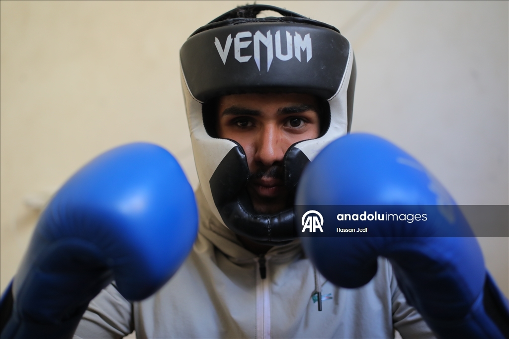 İsrail saldırısında yaralanan Gazzeli boksör, engeline rağmen müsabakalara dönmekte kararlı