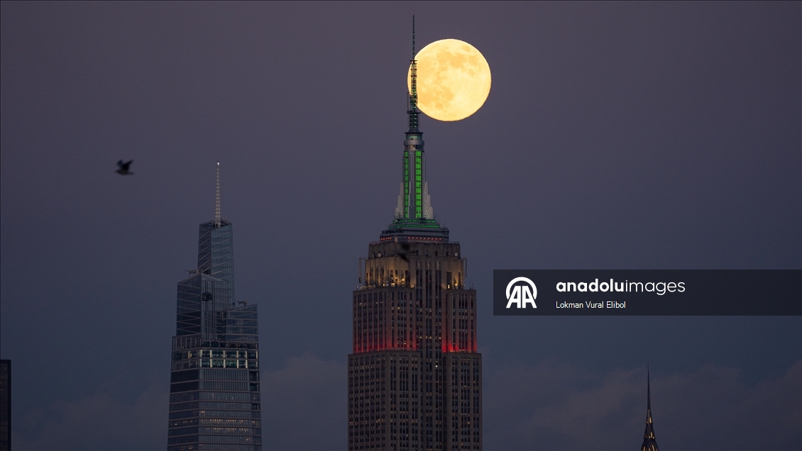 ABD ve Fransa'da "Soğuk Ay" süper dolunayı görüntülendi