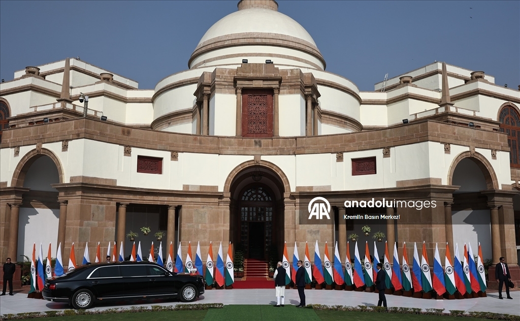 Rusya Devlet Başkanı Putin ve Hindistan Başbakanı Modi'nin görüşmesi başladı 