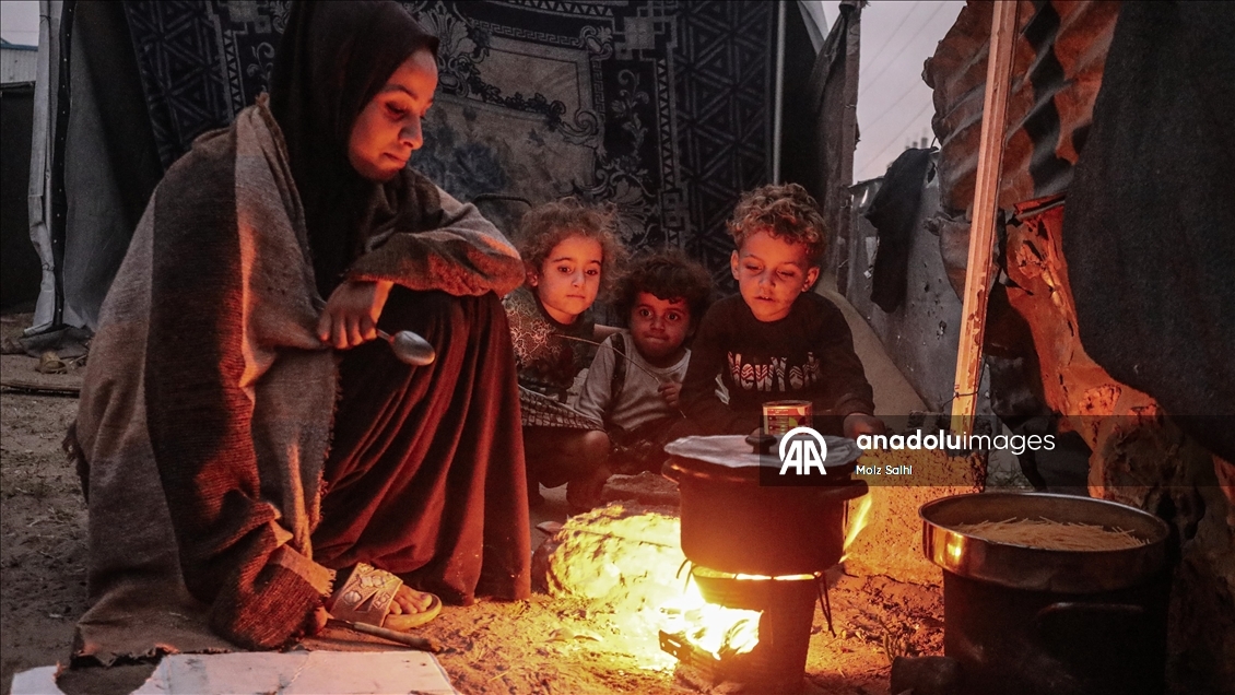 Gazze'deki Bureyc Kampı’nda yıkımın gölgesinde günlük yaşam