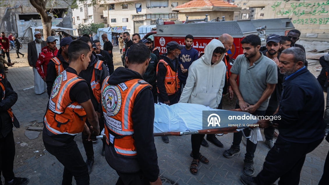 İsrail'in Gazze'ye düzenlediği saldırılarda biri sivil savunma ekibi 3 kişi hayatını kaybetti