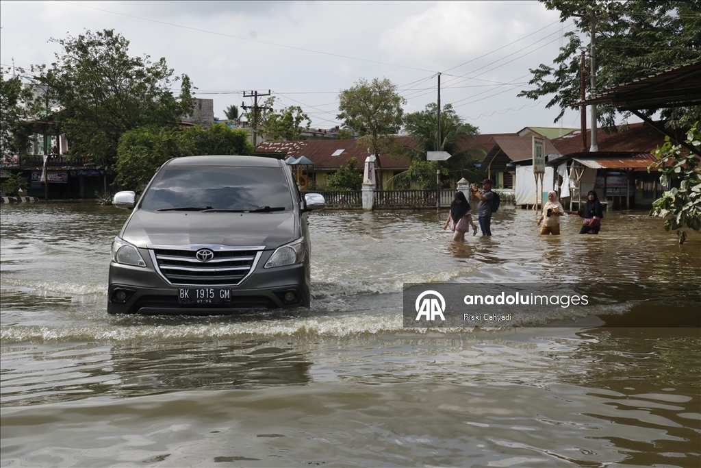 Güney Asya'da geçen hafta başlayan sel ve heyelanlarda ölenlerin sayısı 1500'ü aştı 