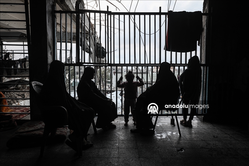 Gazze'deki Bureyc Kampı’nda yıkımın gölgesinde günlük yaşam