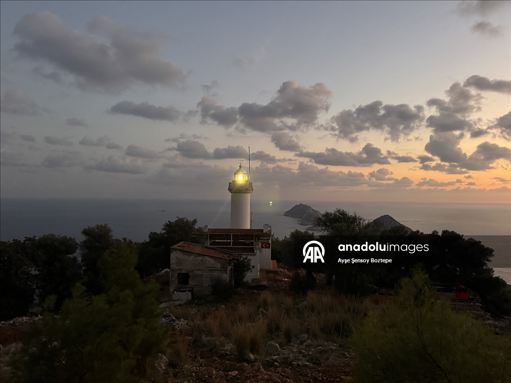 "Gelidonya'nın son fenercisi" ışıkları artık anılarını tazelemek için yakıyor