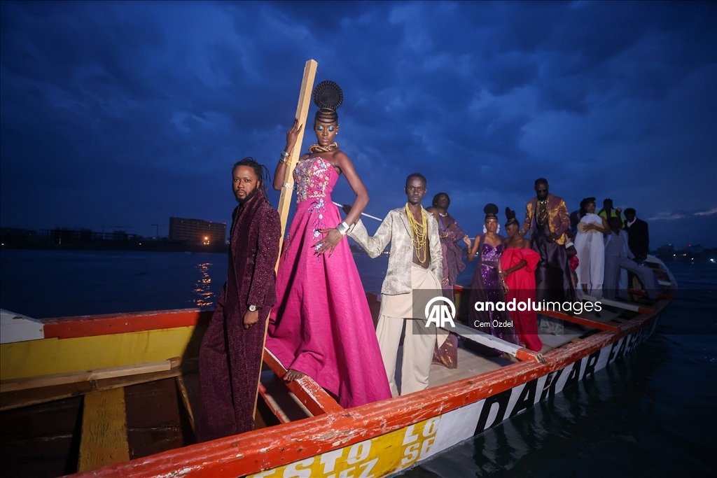 Dakar Moda Haftası balıkçı teknelerinde düzenlendi