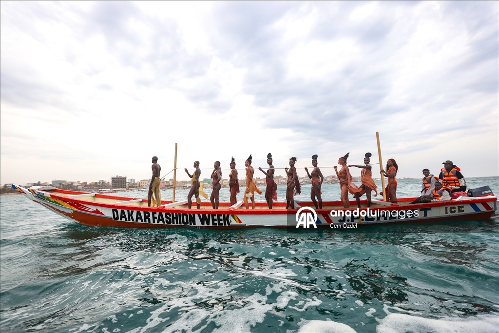 Неделя моды в Дакаре прошла на рыбацких лодках