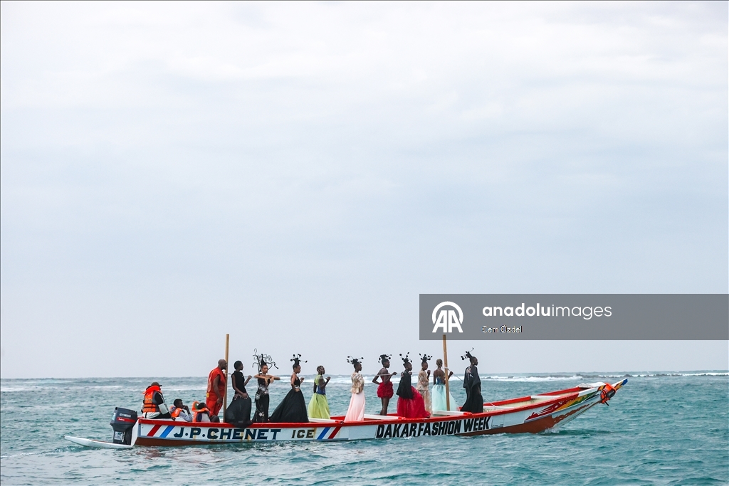 Неделя моды в Дакаре прошла на рыбацких лодках