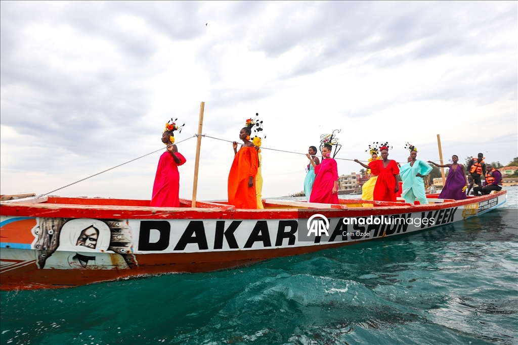 Неделя моды в Дакаре прошла на рыбацких лодках