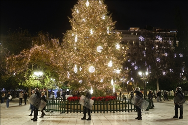 В Афинах почтили память убитого полицейским подростка Александроса Григоропулоса