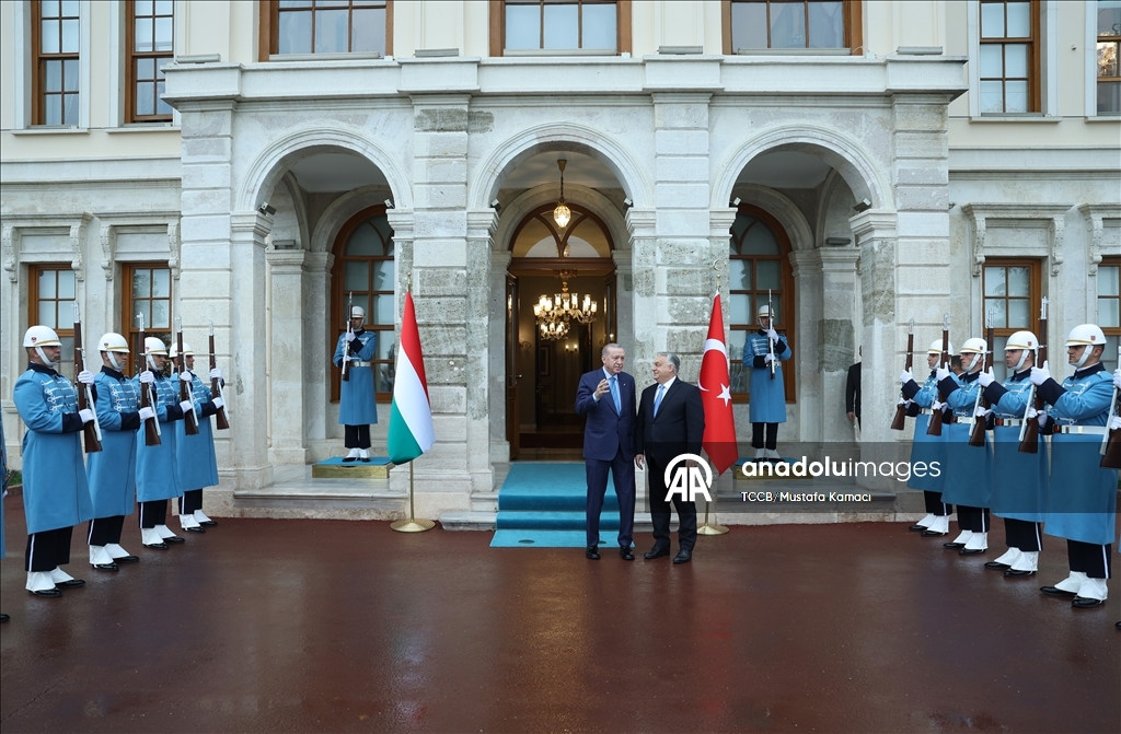 Cumhurbaşkanı Erdoğan, Macaristan Başbakanı Orban'ı resmi törenle karşıladı