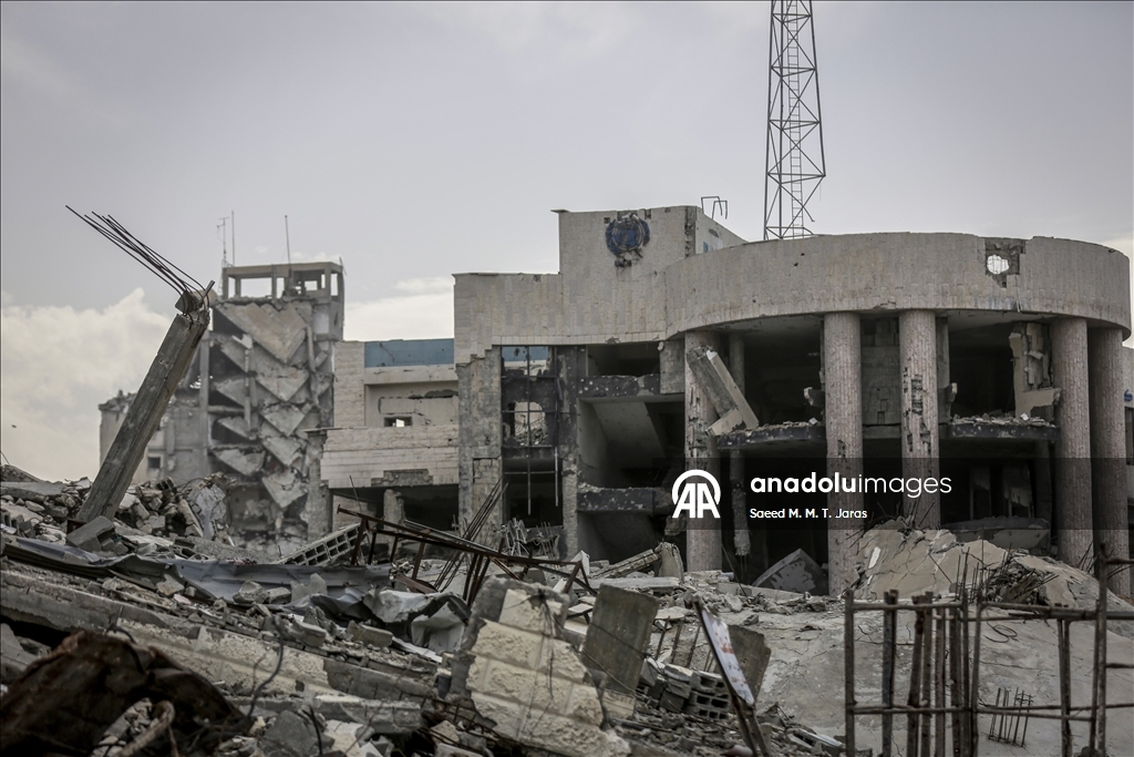 İsrail’in harabeye çevirdiği Gazze kentindeki Şeyh Rıdvan Mahallesi’nde günlük yaşam