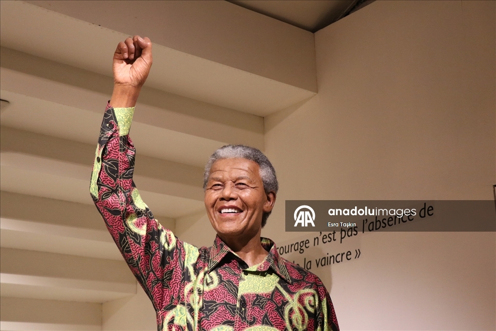 Paris'teki Grevin Müzesi, bal mumu heykelleriyle tarihe ışık tutuyor