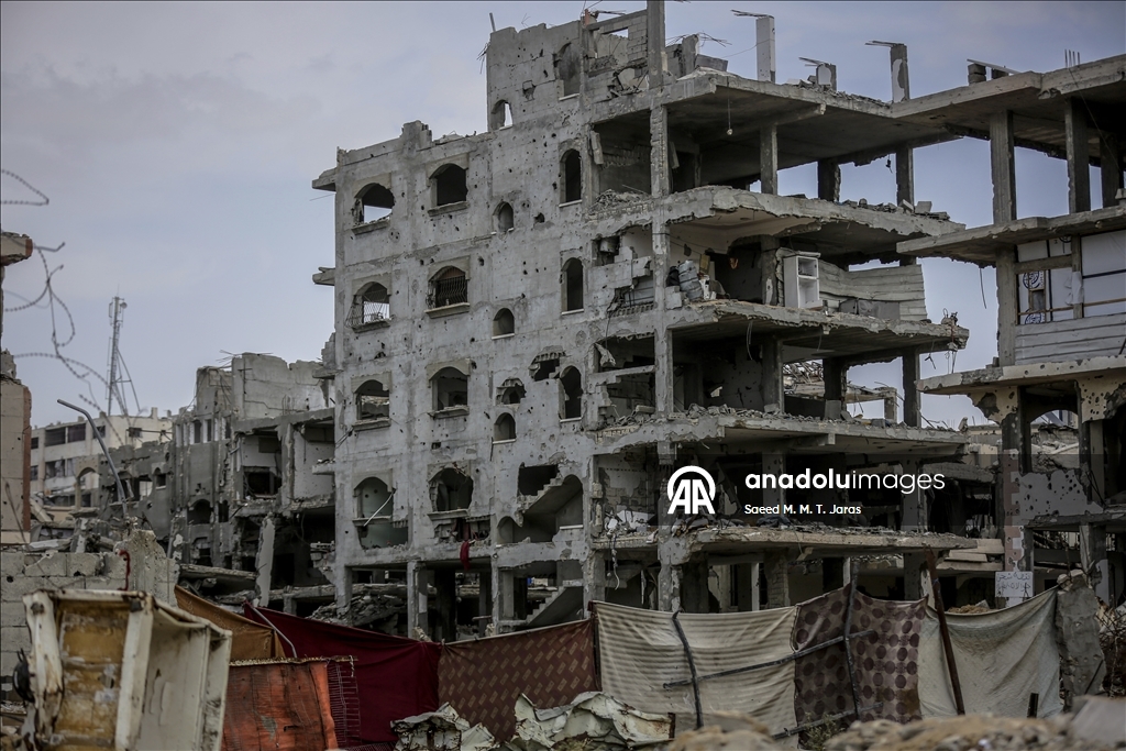 İsrail’in harabeye çevirdiği Gazze kentindeki Şeyh Rıdvan Mahallesi’nde günlük yaşam