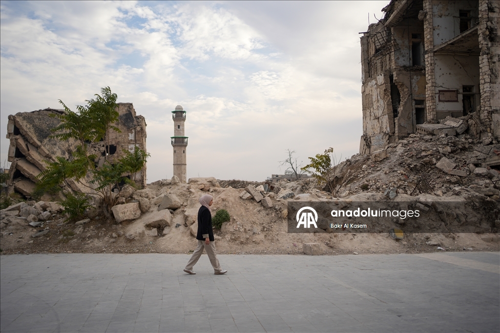 بذكرى إسقاط البعث.. سوريون يستعيدون "ذكريات الألم ولحظات التحرير"