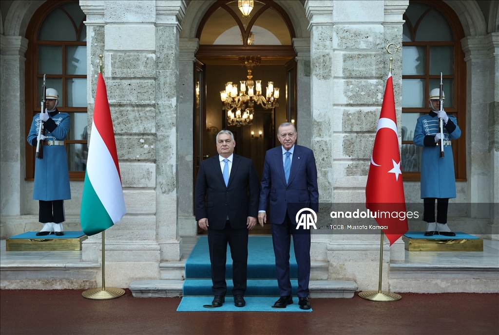 Cumhurbaşkanı Erdoğan, Macaristan Başbakanı Orban'ı resmi törenle karşıladı