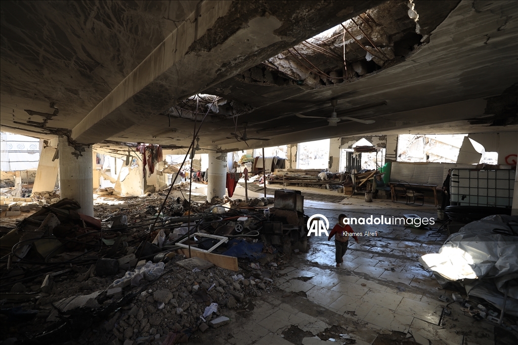 Палестинская семья опасается обрушения крыши из-за дождей