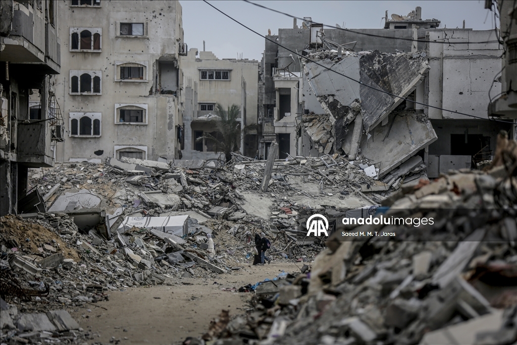 İsrail’in harabeye çevirdiği Gazze kentindeki Şeyh Rıdvan Mahallesi’nde günlük yaşam